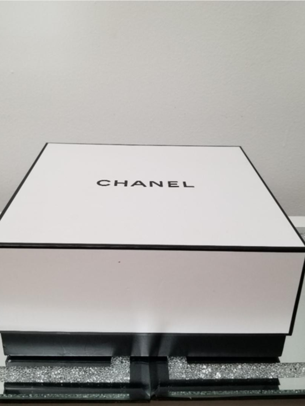 CHANEL White and Black Logo Gift Box